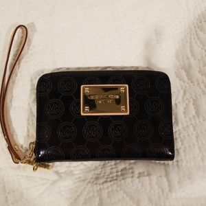 Michael Kors Wristlet